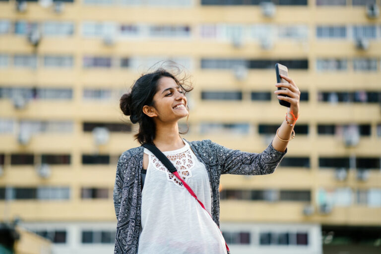 How Building A Personal Brand On Social Media Improves Your Life [And 3 Important Steps To Begin With] 1